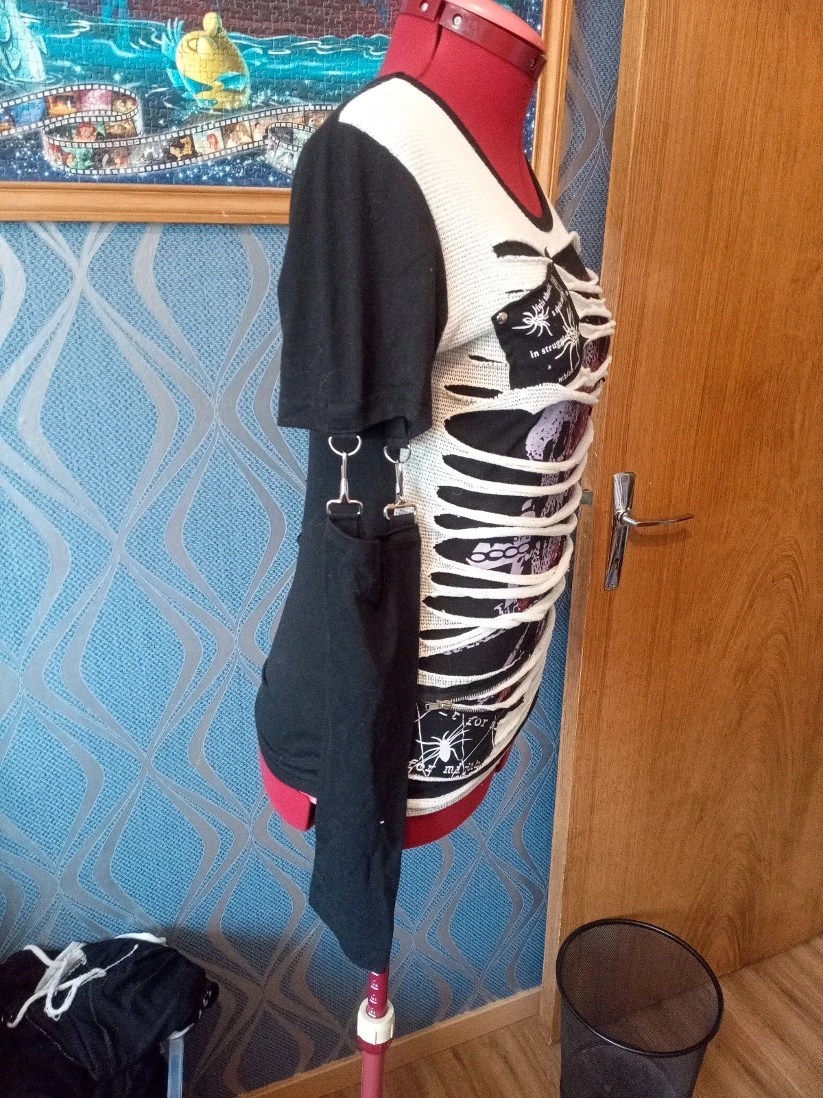 Grunge / Alternatief Punk Top met Afneembare Mouwen – Maat 3 – photo 3